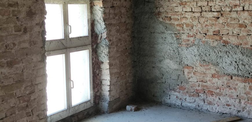 NA PRODAJU – Dva poslovna prostora (lokala) i Trosoban stan – u centru grada Zaječara