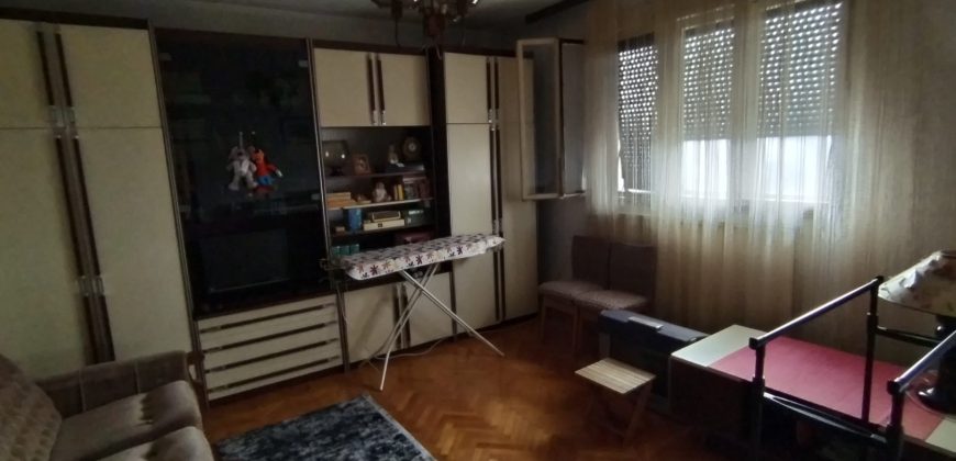 🏡 NA PRODAJU – PORODIČNA STAMBENA ZGRADA – KUĆA SA GARAŽOM – NASELJE BELI BREG U ZAJEČARU!