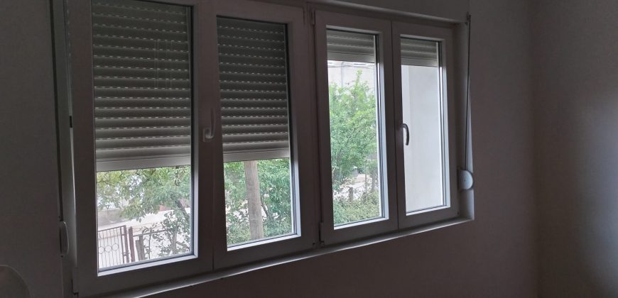 🏡 NA PRODAJU – PORODIČNA STAMBENA ZGRADA – KUĆA SA GARAŽOM 292 m² i dvorište – 409/321 m², u naselju Oskoruša u Zaječaru! 🌟