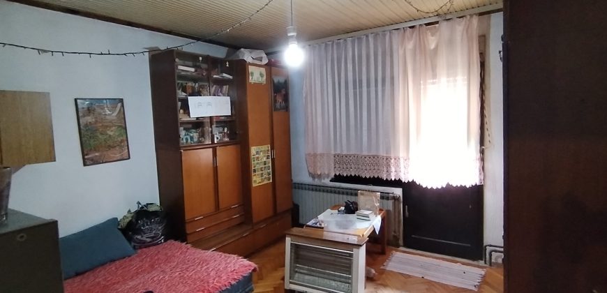🏡✨ EKSKLUZIVNA PONUDA – PORODIČNA PRIZEMNA KUĆA SA POMOĆNIM STAMBENIM OBJEKTOM I GARAŽOM U NASELJU KOTLUJEVAC, ZAJEČAR ✨🏡