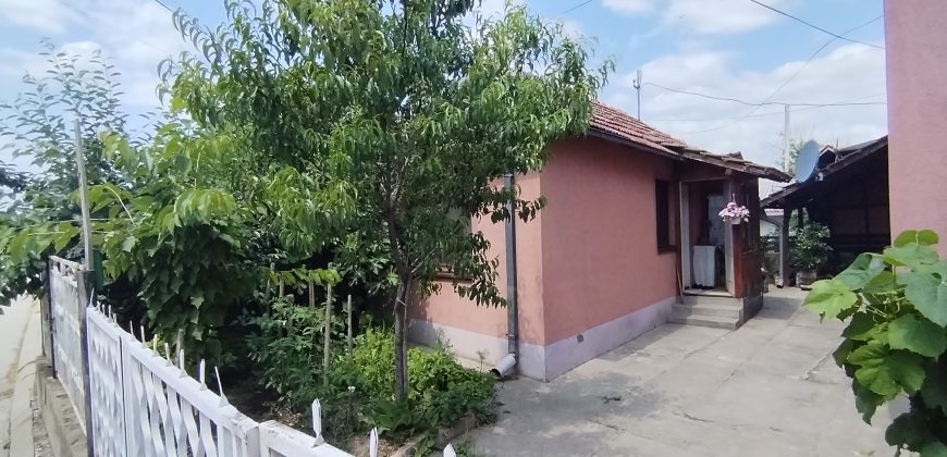 🏡✨ EKSKLUZIVNA PONUDA – PORODIČNA PRIZEMNA KUĆA SA POMOĆNIM STAMBENIM OBJEKTOM I GARAŽOM U NASELJU KOTLUJEVAC, ZAJEČAR ✨🏡