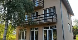 🏡 RETKOST NA TRŽIŠTU – IMANJE KAKVO SE KUPUJE JEDNOM U ŽIVOTU! – TRI KUĆE • GARAŽA • POMOĆNI OBJEKTI • VOĆNJAK • GRAĐEVINSKO I POLJOPRIVREDNO ZEMLJIŠTE