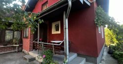 🏡 RETKOST NA TRŽIŠTU – IMANJE KAKVO SE KUPUJE JEDNOM U ŽIVOTU! – TRI KUĆE • GARAŽA • POMOĆNI OBJEKTI • VOĆNJAK • GRAĐEVINSKO I POLJOPRIVREDNO ZEMLJIŠTE