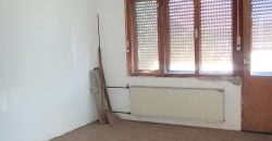 🏠 TOP PONUDA – JEDINSTVENA PORODIČNA KUĆA SA TRI ZASEBNE STAMBENE JEDINICE I VELIKIM PLACEM – NASELJE VLAČIĆ U ZAJEČARU ! 🏠