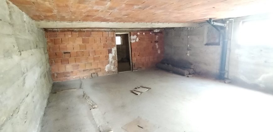 🏠 TOP PONUDA – JEDINSTVENA PORODIČNA KUĆA SA TRI ZASEBNE STAMBENE JEDINICE I VELIKIM PLACEM – NASELJE VLAČIĆ U ZAJEČARU ! 🏠